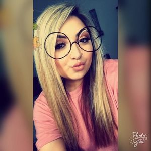 Meet your Posher, Erica